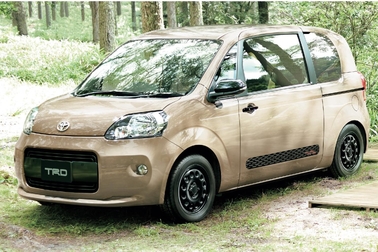 特別仕様車 F“GLAMPER”（4WD）［ベース車両はF（4WD）］