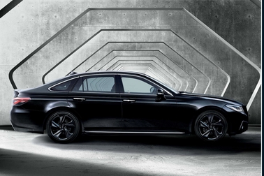 特別仕様車HYBRID 2.5 RS“Limited”