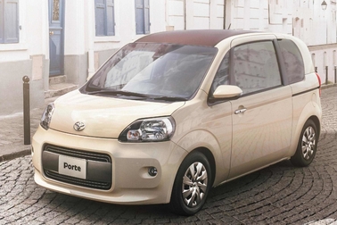 特別仕様車F“Raffine”(2WD)